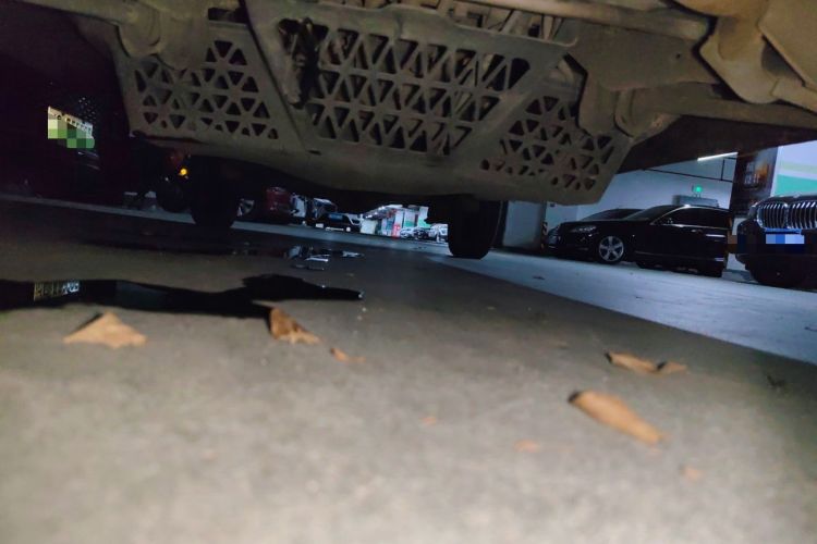 Used Wuling Zhiguang 2015 1.2L Practical LS-I Model Chassis Front