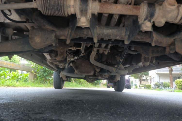 Used Wuling Zhiguang 2015 1.2L Practical LS-I Model Chassis Front