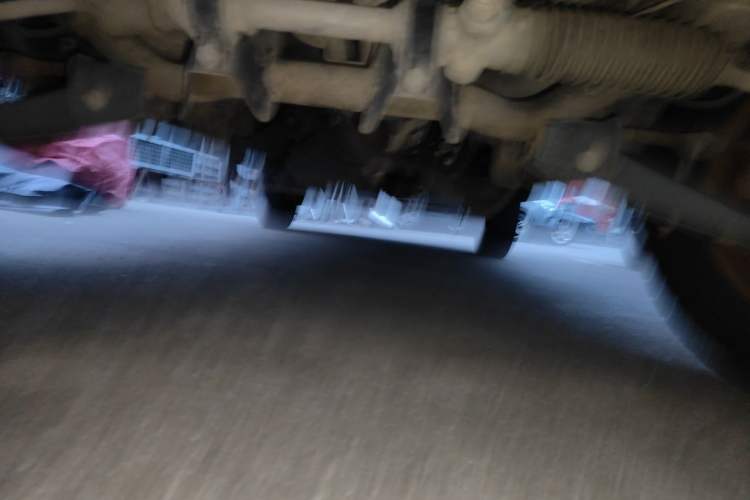 Used Wuling Zhiguang 2015 1.2L Practical LS-I Model Chassis Front