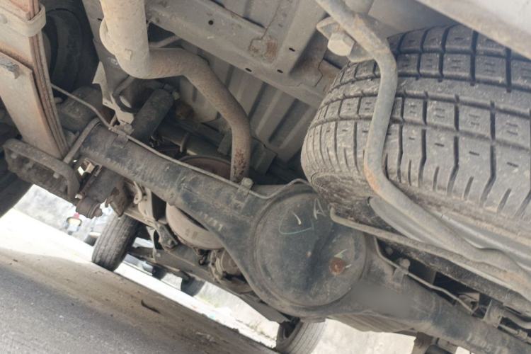 Used Wuling Zhiguang 2015 1.2L Practical LS-I Model Chassis Rear