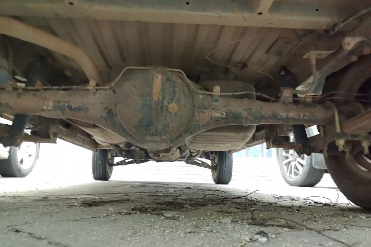 Used Wuling Zhiguang 2015 1.2L Practical LS-I Model Chassis Rear