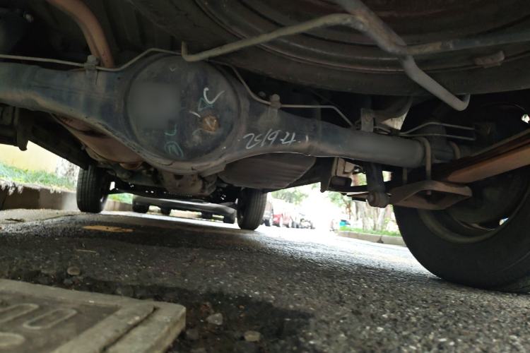Used Wuling Zhiguang 2015 1.2L Practical LS-I Model Chassis Rear
