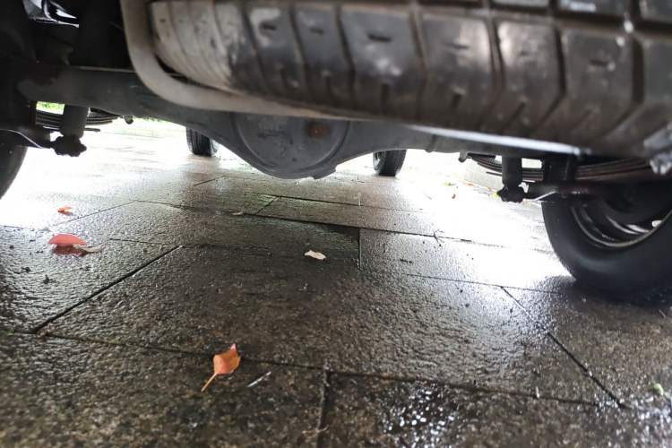 Used Wuling Zhiguang 2015 1.2L Practical LS-I Model Chassis Rear