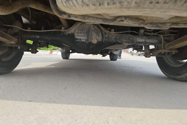 Used Wuling Zhiguang 2015 1.2L S Practical Model LSI Chassis Rear