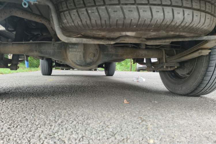 Used Wuling Zhiguang 2015 1.2L Practical LS-I Model Chassis Rear