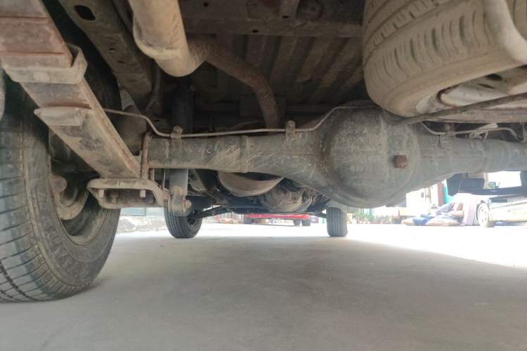 Used Wuling Zhiguang 2015 1.2L Practical LS-I Model Chassis Rear