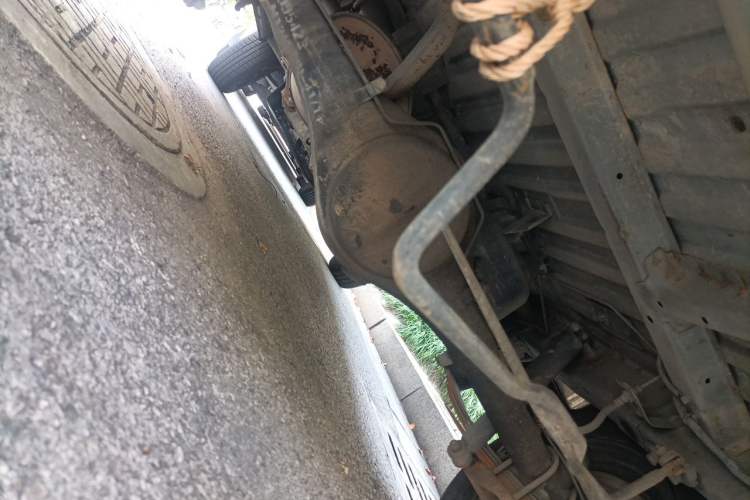 Used Wuling Zhiguang 2015 1.2L Practical LS-I Model Chassis Rear