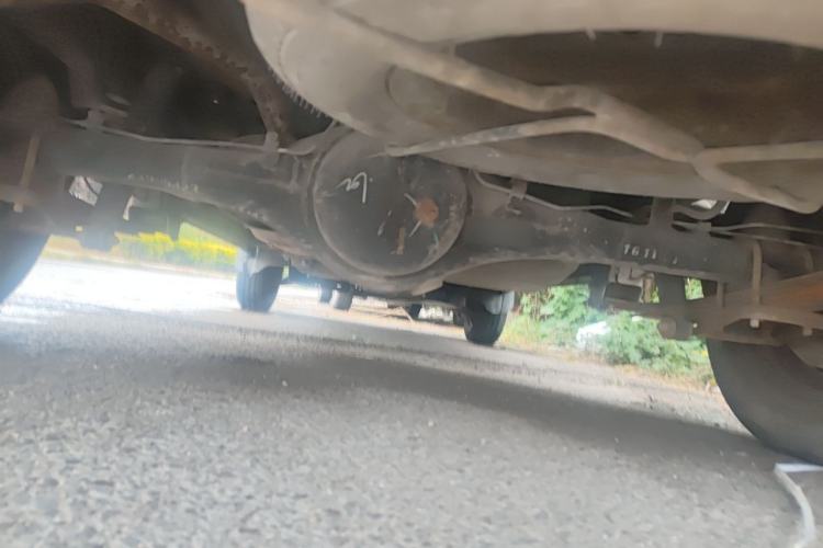 Used Wuling Zhiguang 2015 1.2L Practical LS-I Model Chassis Rear