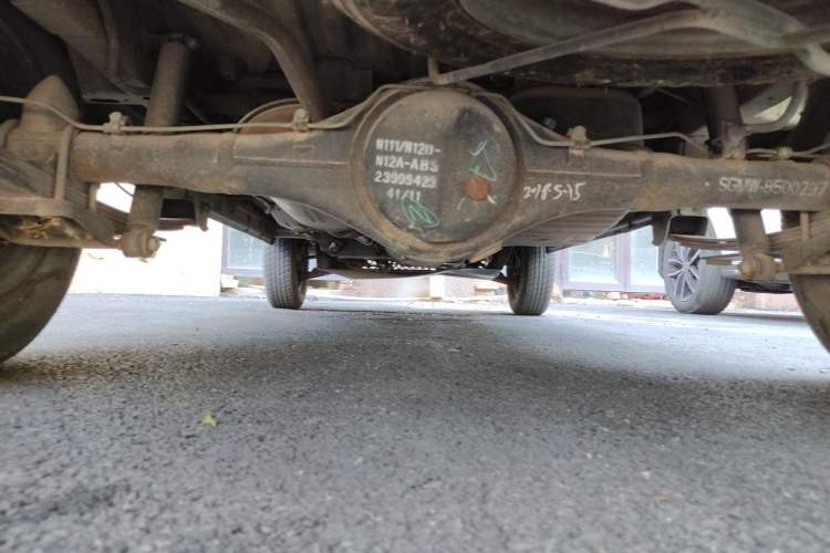 Used Wuling Zhiguang 2015 1.2L Practical LS-I Model Chassis Rear