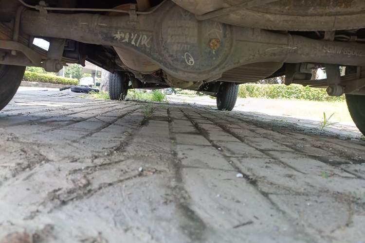 Used Wuling Zhiguang 2015 1.2L Practical LS-I Model Chassis Rear