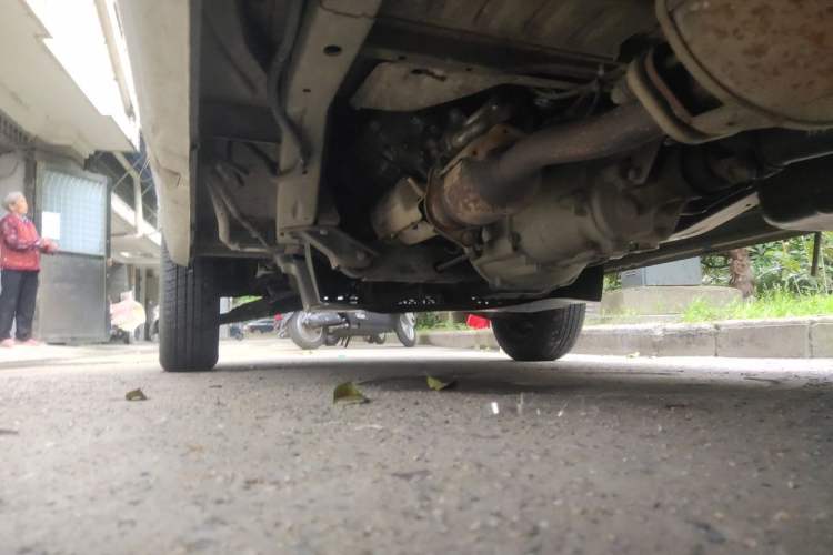 Used Wuling Zhiguang 2015 1.2L Practical LS-I Model Chassis Rear Left