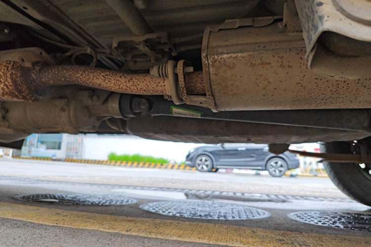 Used Wuling Zhiguang 2015 1.2L Practical LS-I Model Chassis Rear Left