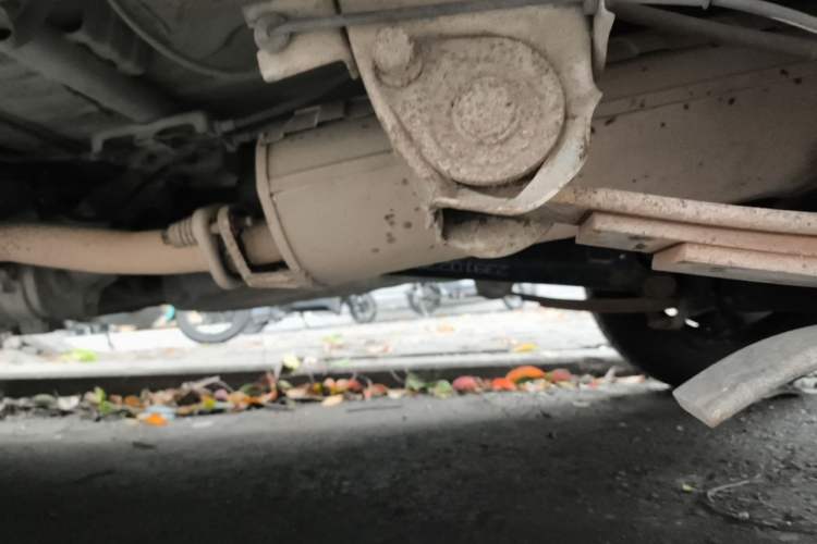 Used Wuling Zhiguang 2015 1.2L S Practical Model LSI Chassis Rear Left