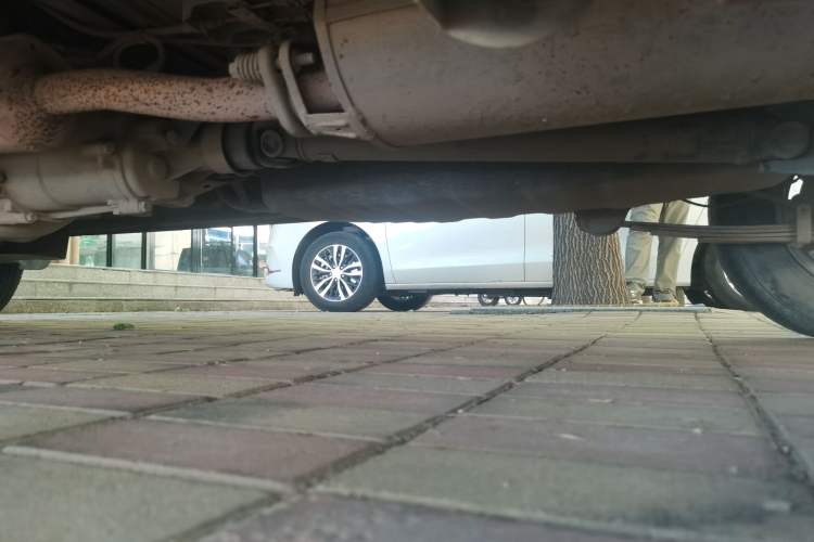Used Wuling Zhiguang 2015 1.2L S Standard Model LSI Chassis Rear Left