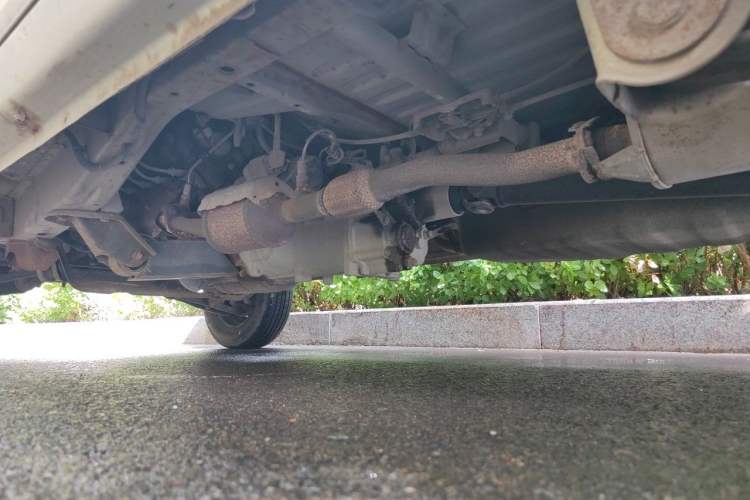 Used Wuling Zhiguang 2015 1.2L Practical LS-I Model Chassis Rear Left