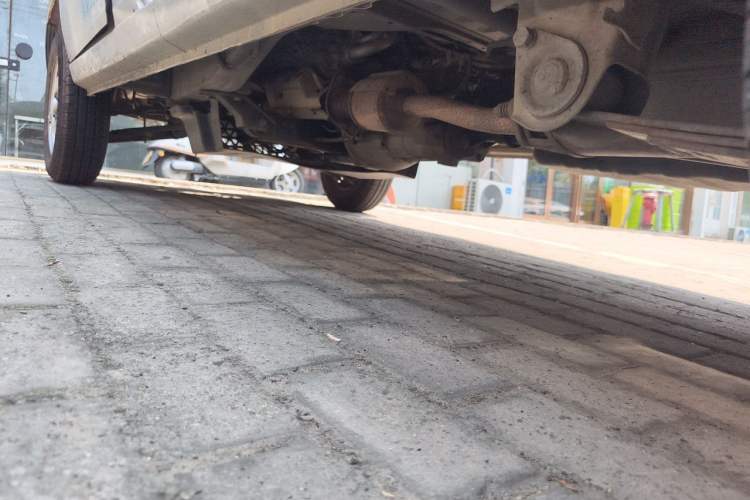 Used Wuling Zhiguang 2015 1.2L Practical LS-I Model Chassis Rear Left