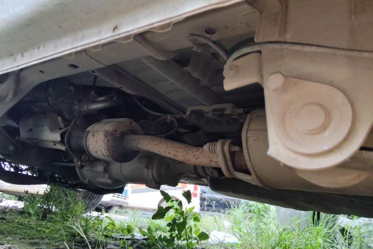 Used Wuling Zhiguang 2015 1.2L Practical LS-I Model Chassis Rear Left