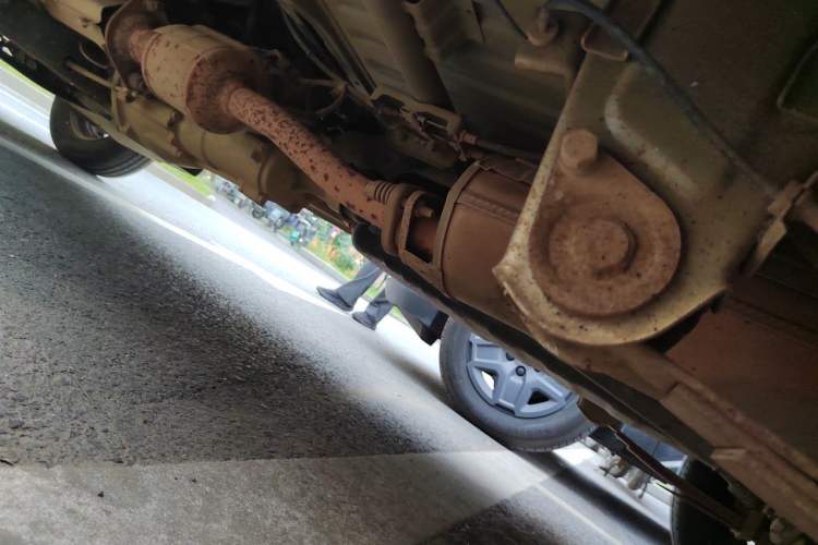 Used Wuling Zhiguang 2015 1.2L Practical LS-I Model Chassis Rear Left