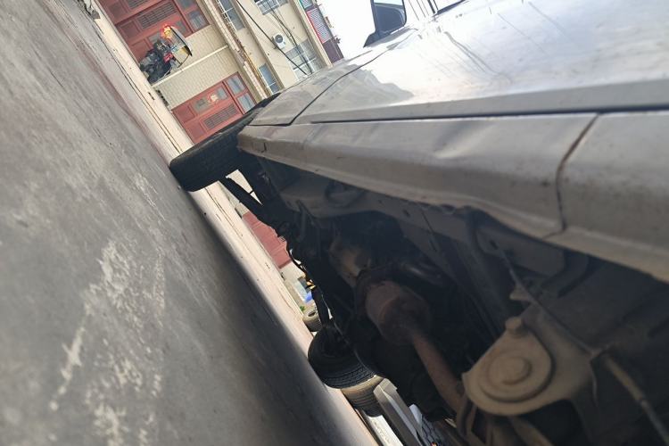 Used Wuling Zhiguang 2015 1.2L Practical LS-I Model Chassis Rear Left