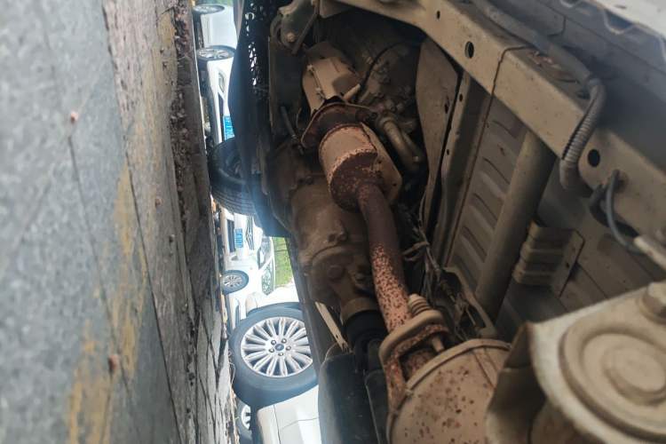 Used Wuling Zhiguang 2015 1.2L Practical LS-I Model Chassis Rear Left