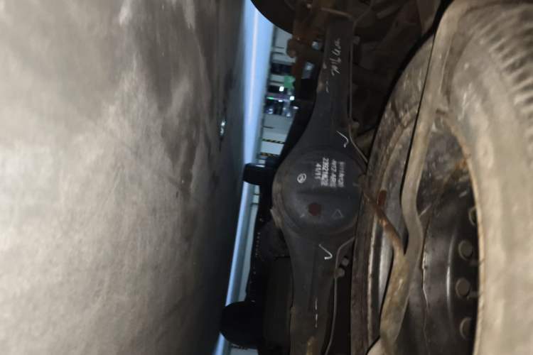 Used Wuling Zhiguang 2015 1.2L S Practical Model LSI Chassis Rear Left