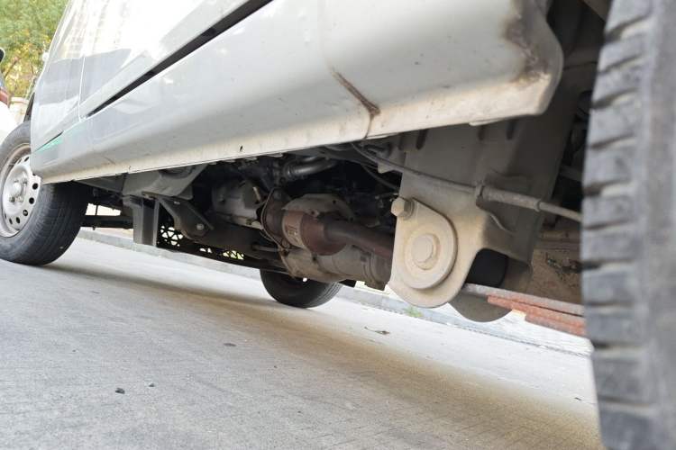 Used Wuling Zhiguang 2015 1.2L Practical LS-I Model Chassis Rear Left