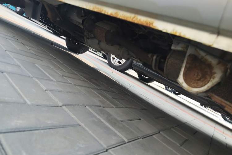 Used Wuling Zhiguang 2015 1.2L S Practical Model LSI Chassis Rear Left