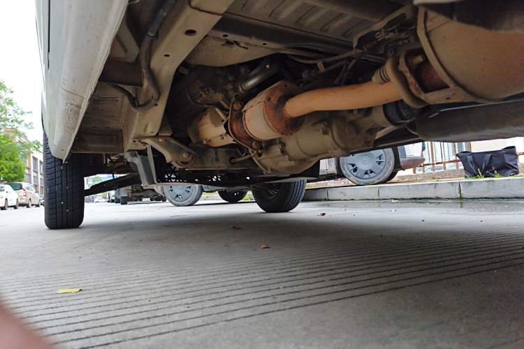 Used Wuling Zhiguang 2015 1.2L Practical LS-I Model Chassis Rear Left