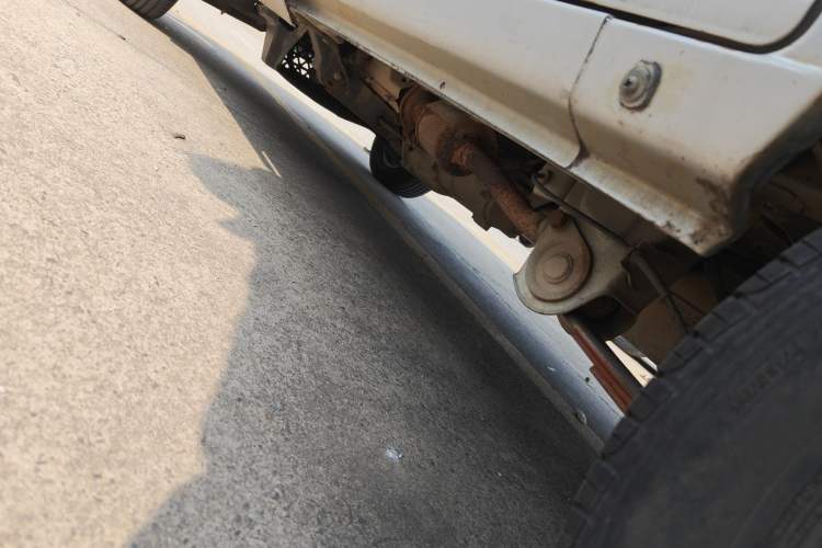 Used Wuling Zhiguang 2015 1.2L Practical LS-I Model Chassis Rear Left
