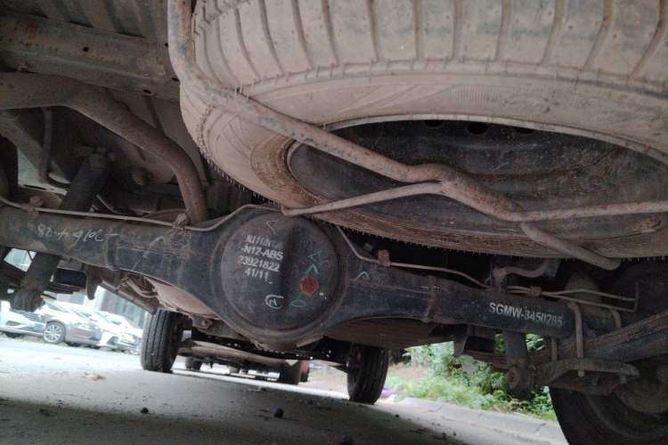 Used Wuling Zhiguang 2015 1.2L Practical LS-I Model Chassis Rear