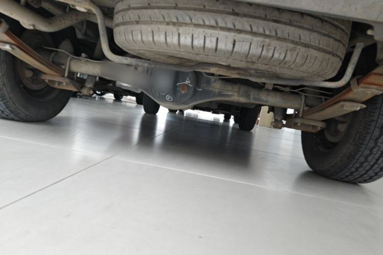 Used Wuling Zhiguang 2015 1.2L Practical LS-I Model Chassis Rear