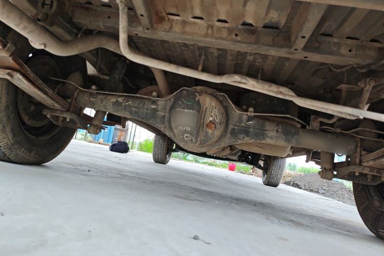 Used Wuling Zhiguang 2015 1.2L Practical LS-I Model Chassis Rear