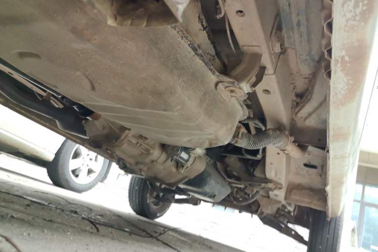 Used Wuling Zhiguang 2015 1.2L Practical LS-I Model Chassis Rear Right