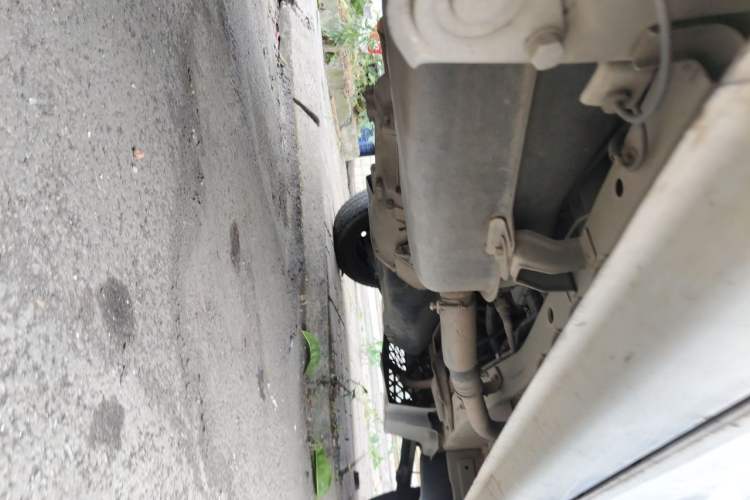 Used Wuling Zhiguang 2015 1.2L Practical LS-I Model Chassis Rear Right