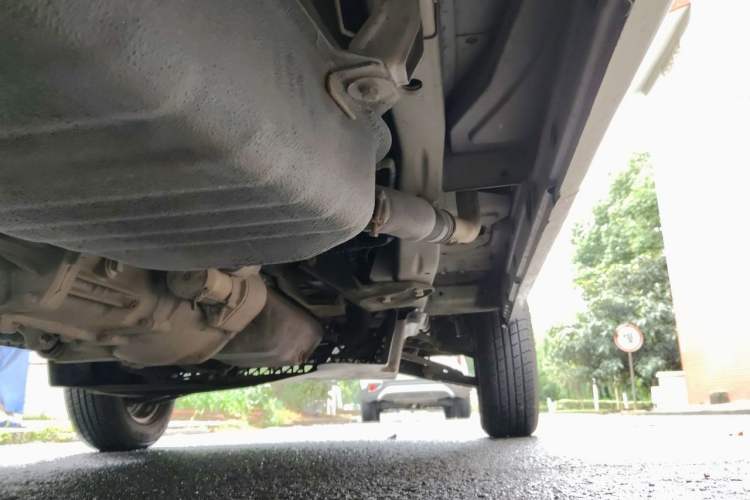Used Wuling Zhiguang 2015 1.2L Practical LS-I Model Chassis Rear Right