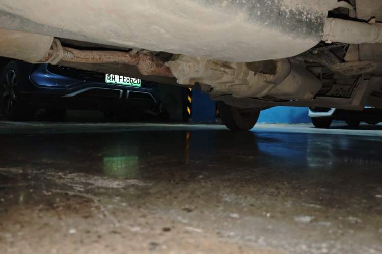 Used Wuling Zhiguang 2015 1.2L Practical LS-I Model Chassis Rear Right