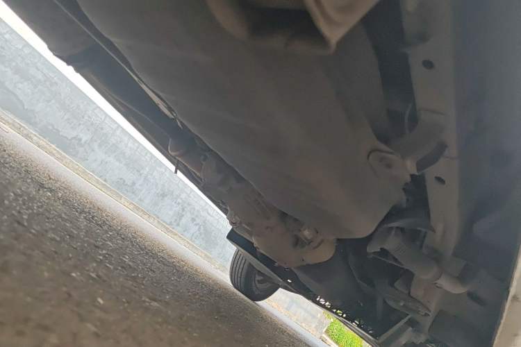 Used Wuling Zhiguang 2015 1.2L Standard Model LSI Chassis Rear Right