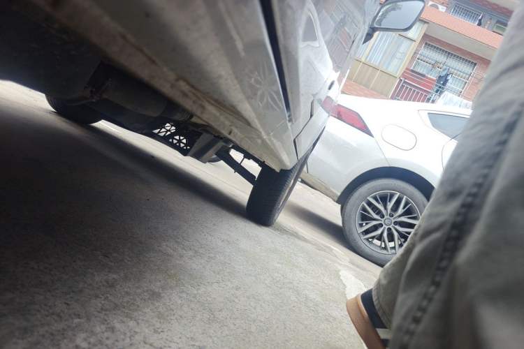 Used Wuling Zhiguang 2015 1.2L Practical LS-I Model Chassis Rear Right