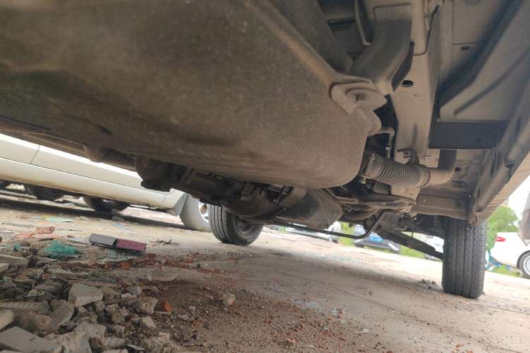 Used Wuling Zhiguang 2015 1.2L Practical LS-I Model Chassis Rear Right