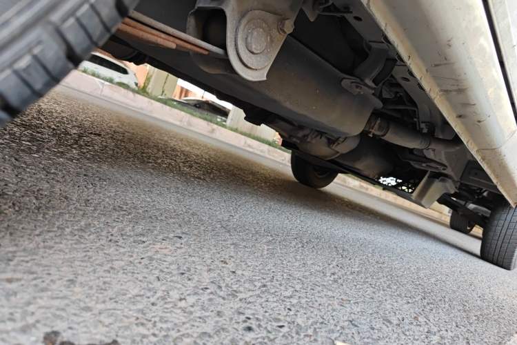 Used Wuling Zhiguang 2015 1.2L Practical LS-I Model Chassis Rear Right