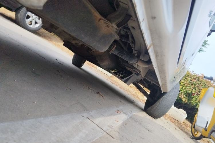 Used Wuling Zhiguang 2015 1.2L Practical LS-I Model Chassis Rear Right