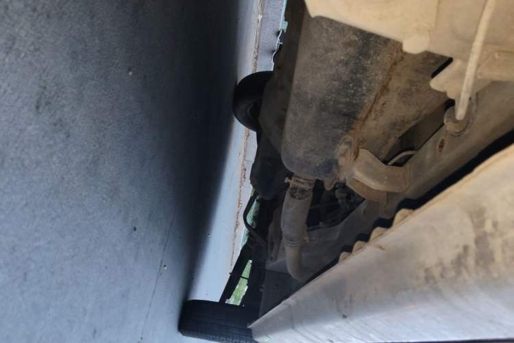 Used Wuling Zhiguang 2015 1.2L Practical LS-I Model Chassis Rear Right