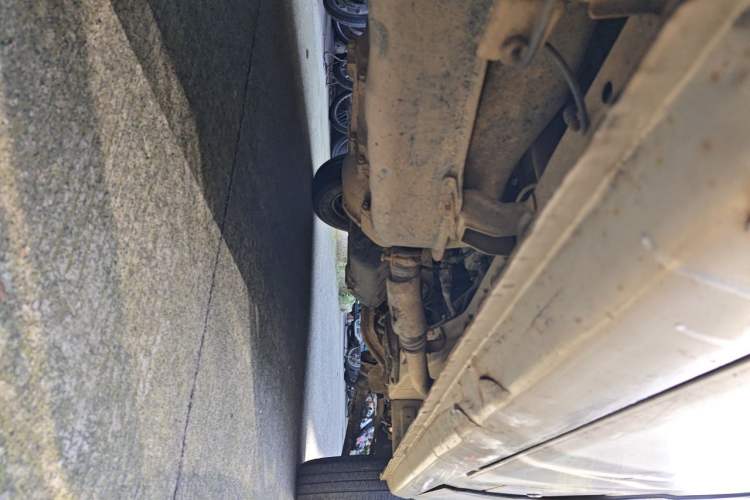 Used Wuling Zhiguang 2015 1.2L Practical LS-I Model Chassis Rear Right