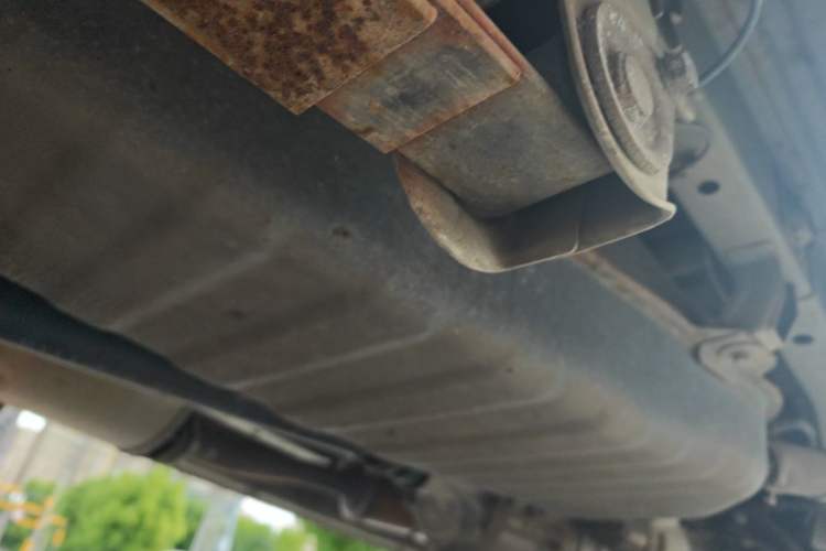 Used Wuling Zhiguang 2015 1.2L Practical LS-I Model Chassis Rear Right