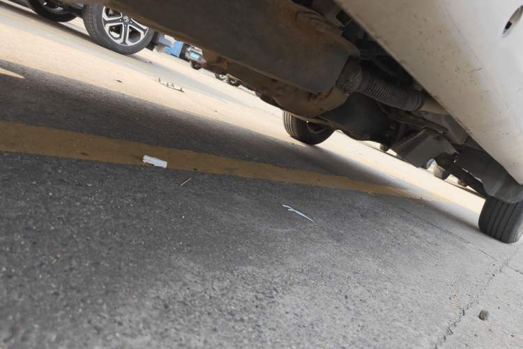 Used Wuling Zhiguang 2015 1.2L Practical LS-I Model Chassis Rear Right