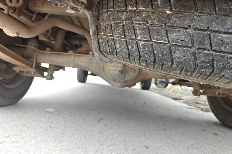 Used Wuling Zhiguang 2015 1.2L Practical LS-I Model Chassis Rear