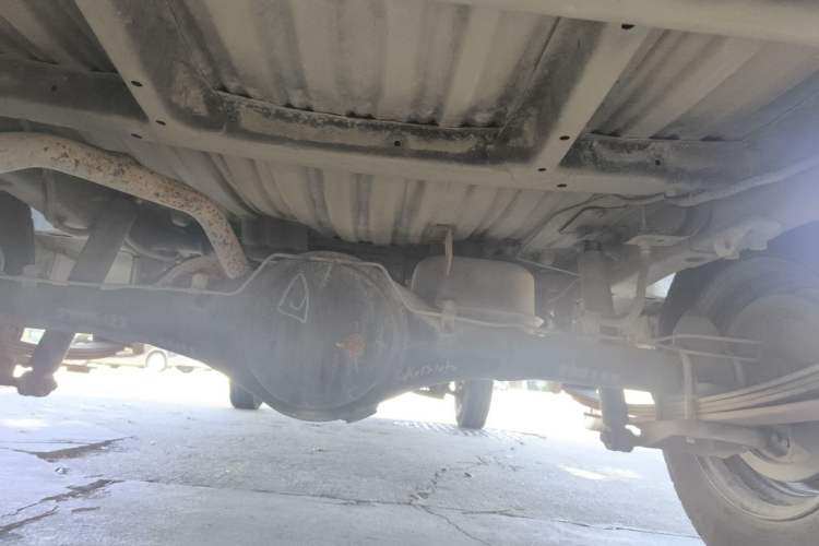 Used Wuling Zhiguang 2015 1.2L Practical LS-I Model Chassis Rear