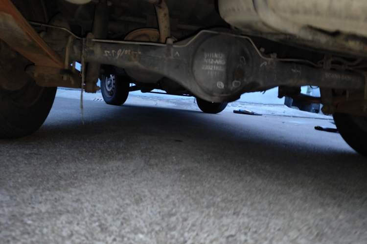 Used Wuling Zhiguang 2015 1.2L Practical LS-I Model Chassis Rear