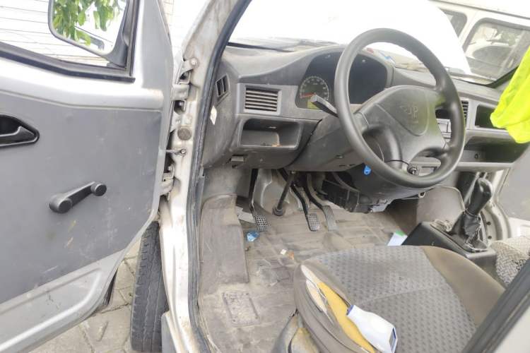 Used Wuling Zhiguang 2015 1.2L Practical LS-I Model Driver Seat