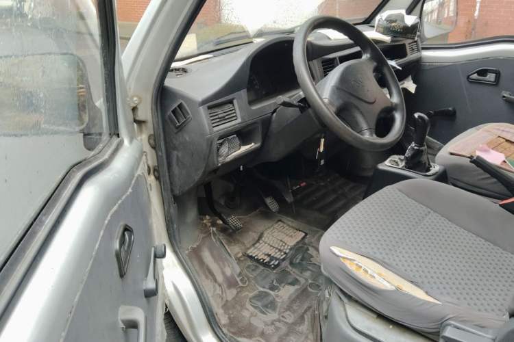 Used Wuling Zhiguang 2015 1.2L Practical LS-I Model Driver Seat